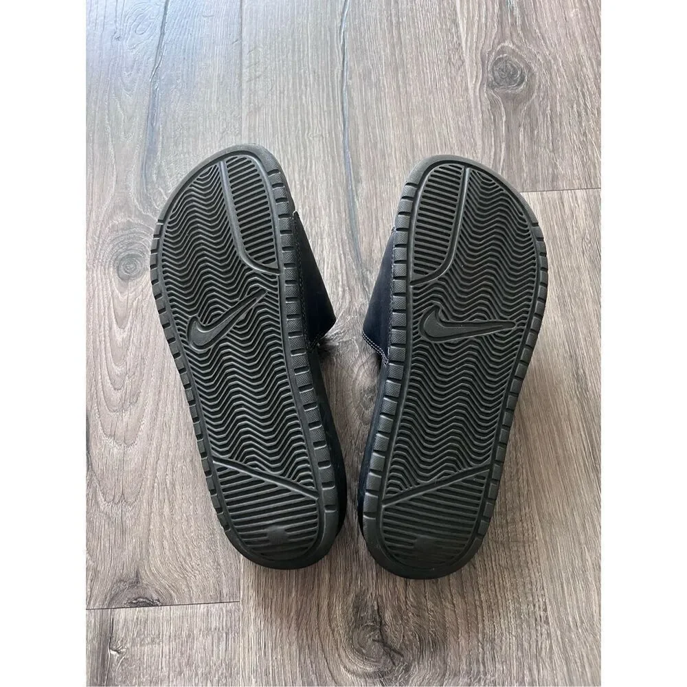 Nike Women's Benassi Just Do It Sandal size 7
